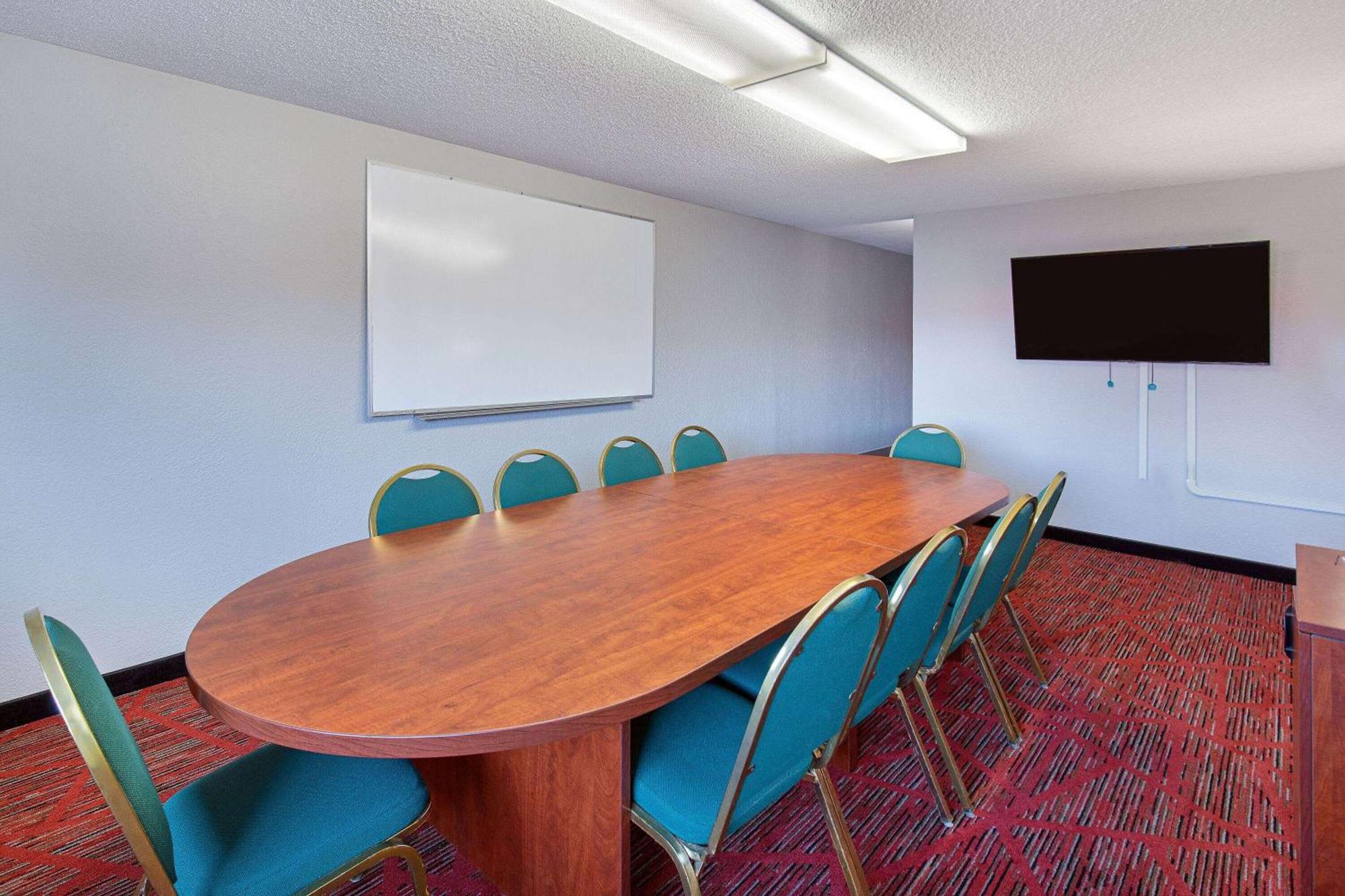 Ramada By Wyndham Bowling Green Exterior foto